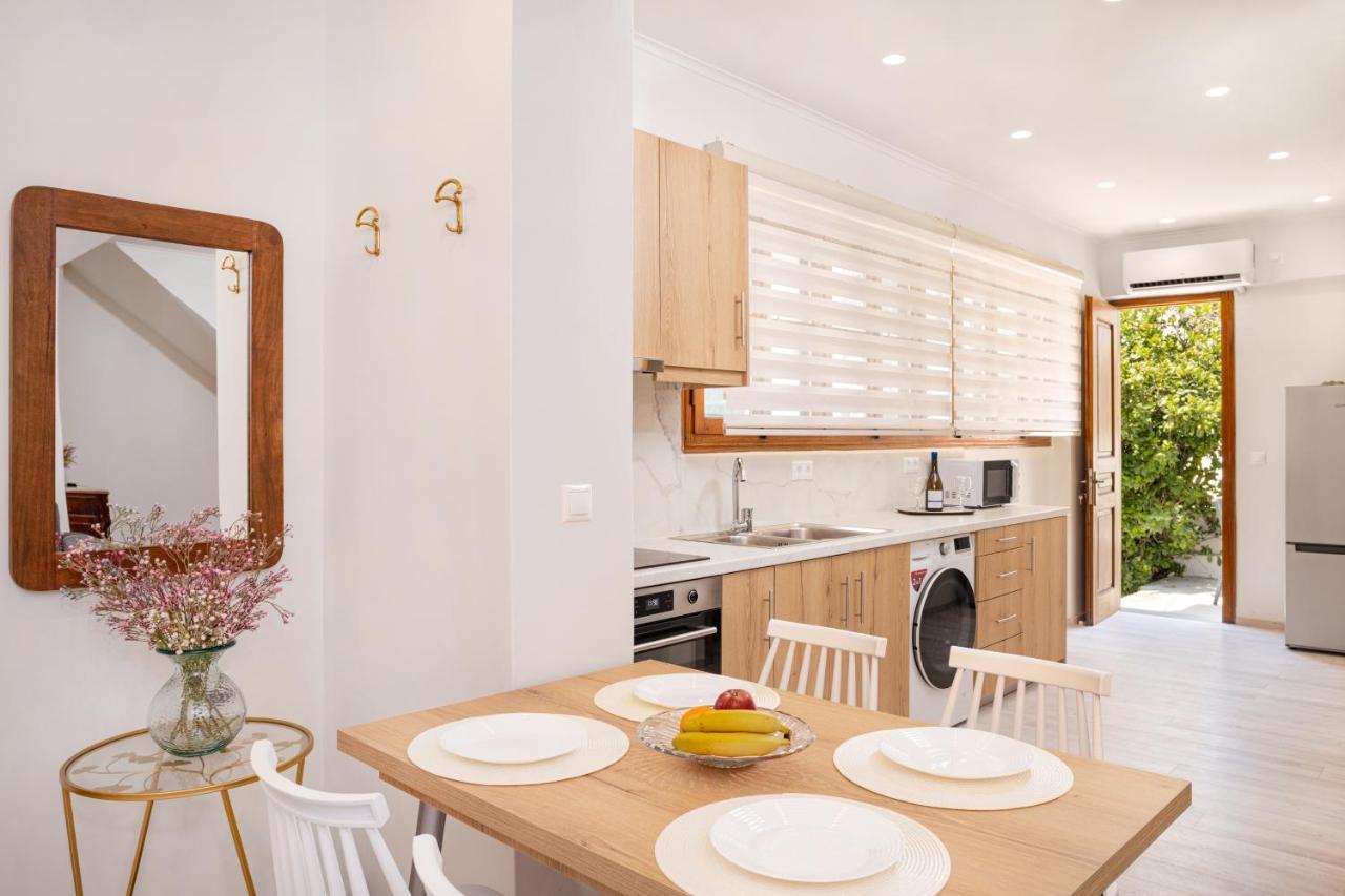 Fiera Luxury Apartments. Kokkari Buitenkant foto