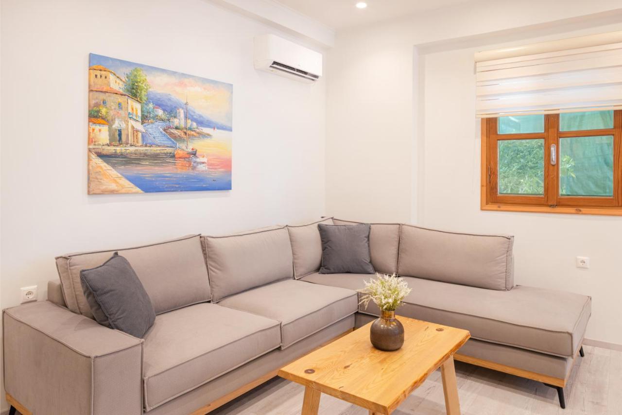 Fiera Luxury Apartments. Kokkari Buitenkant foto